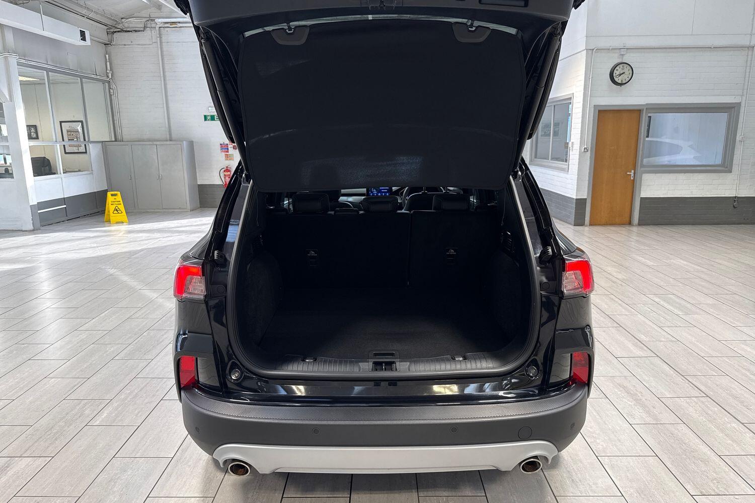 Used Ford Kuga 2023 for sale - 76913298: Photo 18