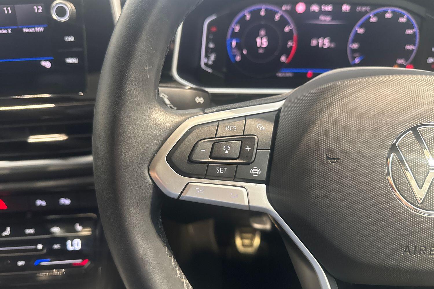 Used Volkswagen T-Roc 2023 for sale - 76513291: Photo 24