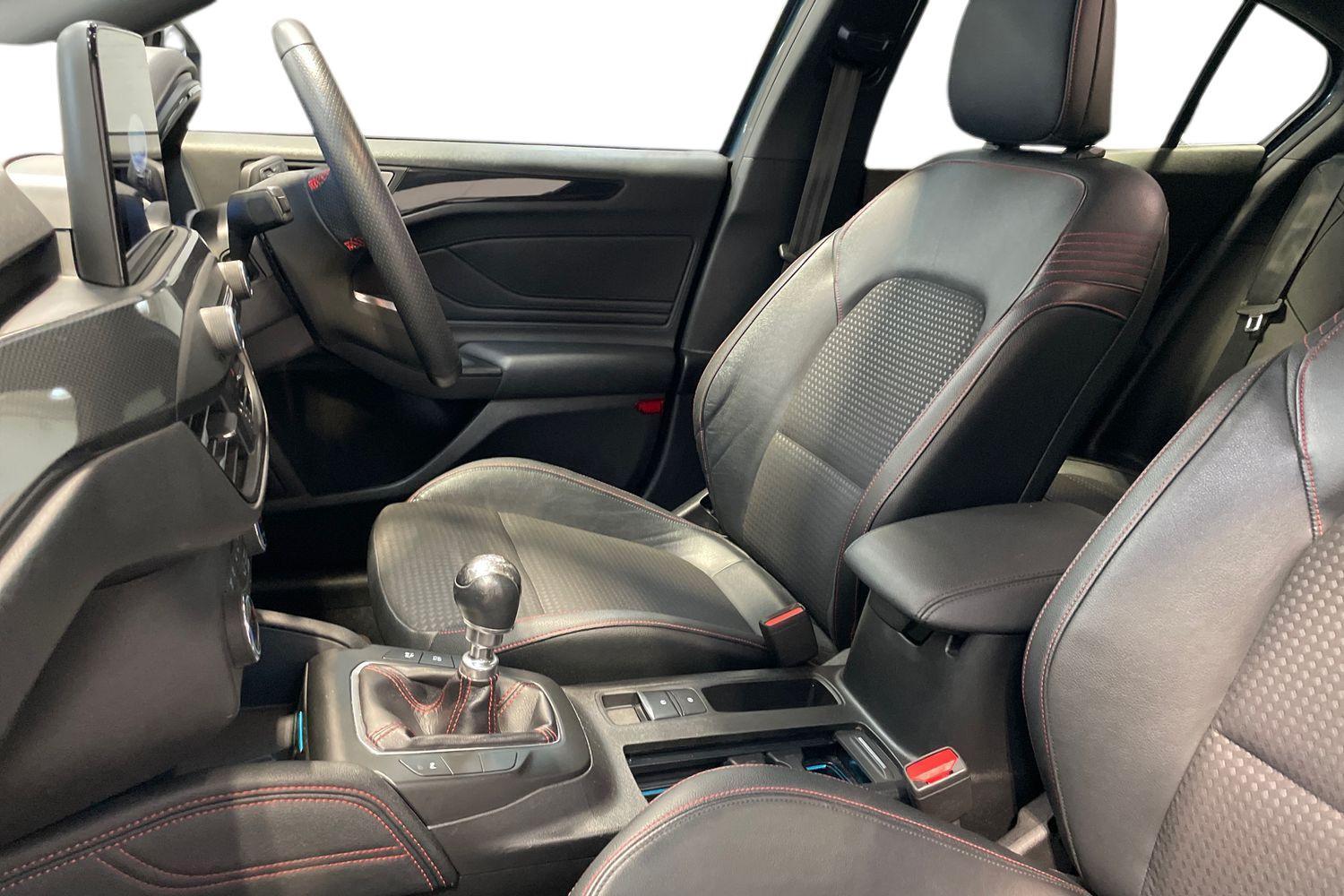 Used Ford Focus 2020 for sale - 76513123: Photo 11