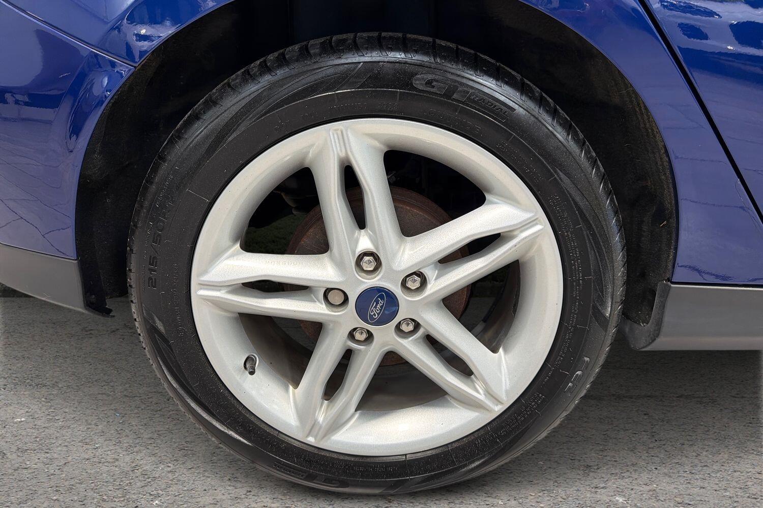 Used Ford Focus 2017 for sale - 77016973: Photo 9