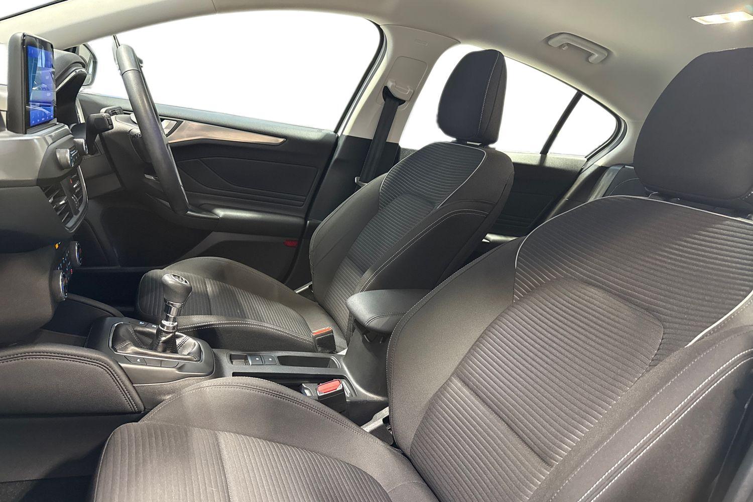 Used Ford Focus 2021 for sale - 76572930: Photo 11