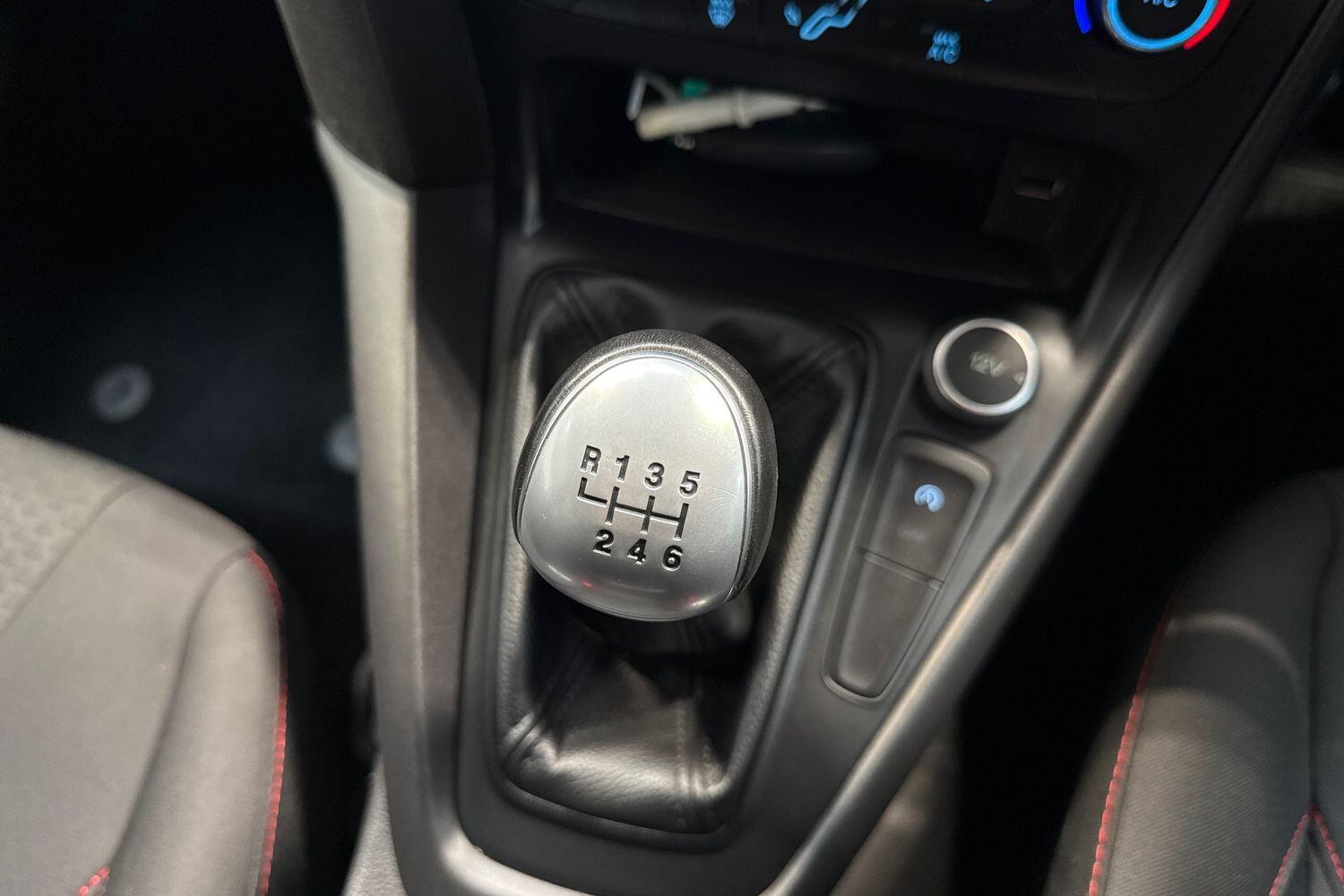 Used Ford Focus 2018 for sale - 76511879: Photo 25