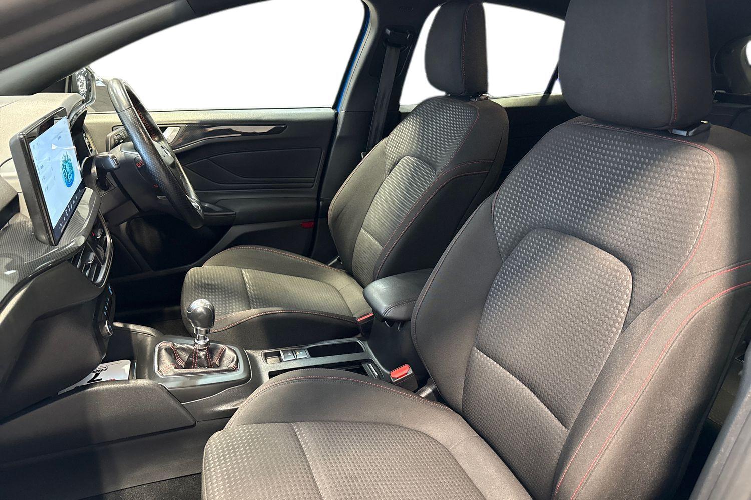 Used Ford Focus 2022 for sale - 76511878: Photo 11