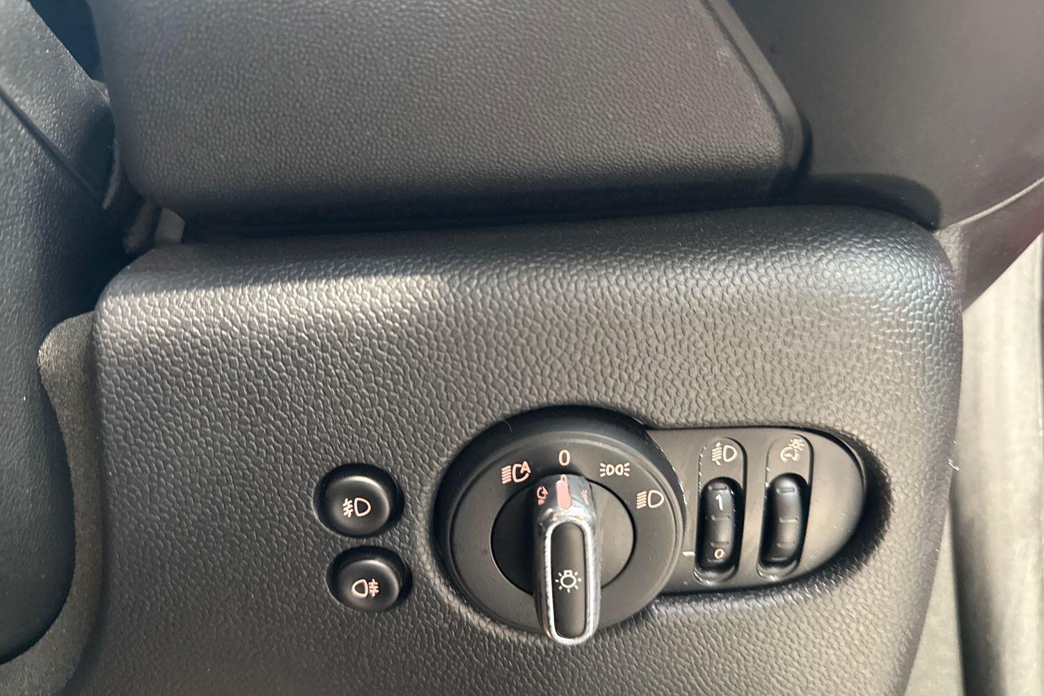 Used MINI Convertible 2020 for sale - 76513084: Photo 27