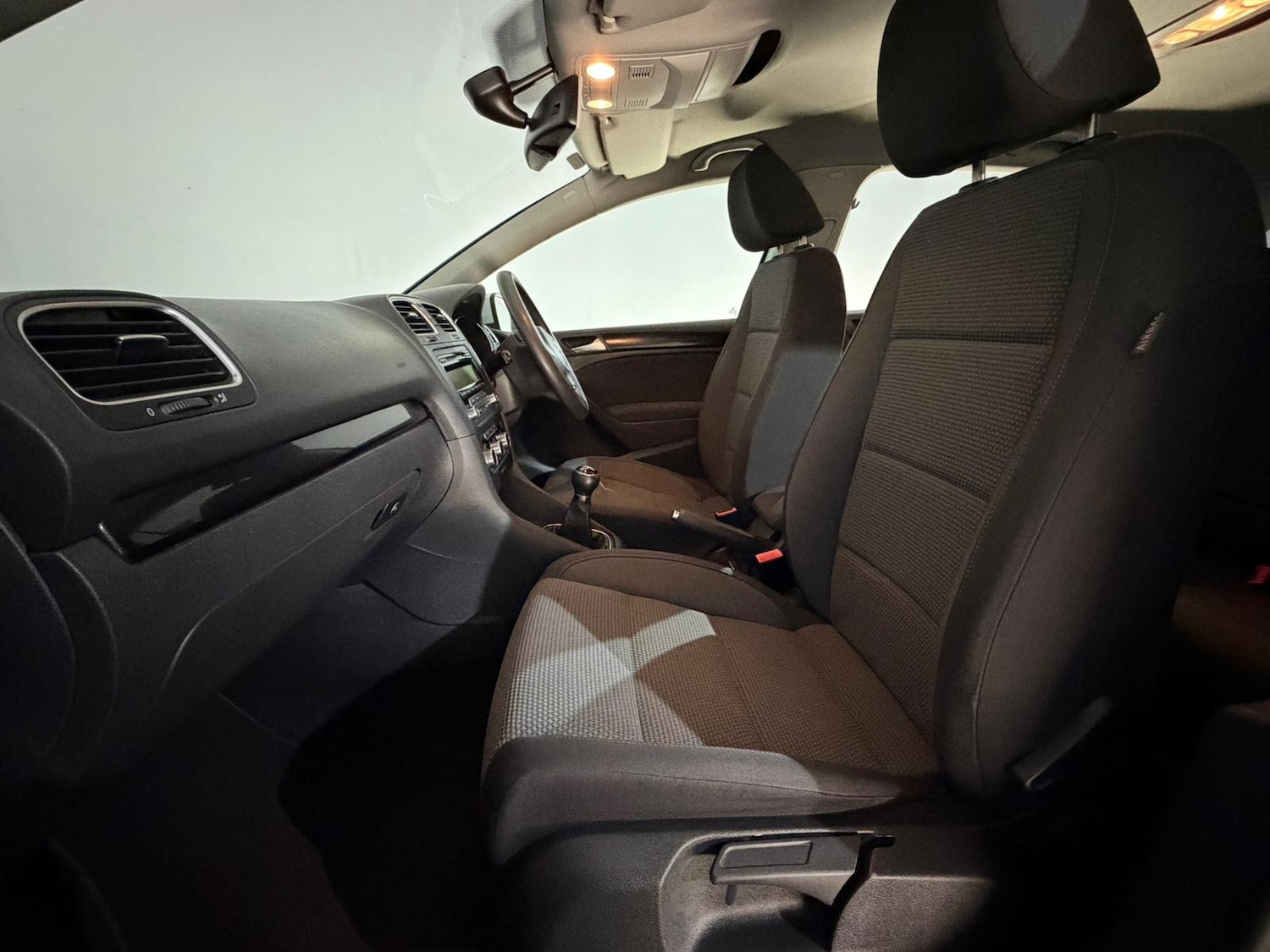 Used Volkswagen Golf 2009 for sale - 77342761: Photo 17