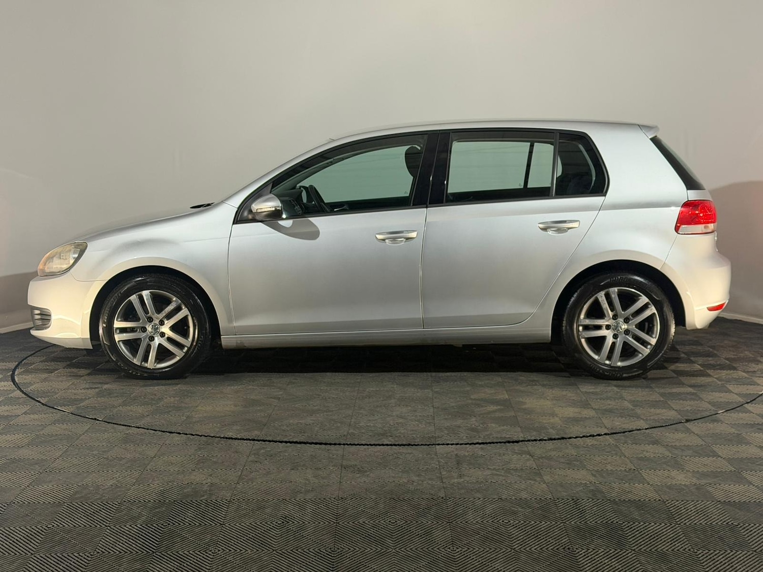 Used Volkswagen Golf 2009 for sale - 77342761: Photo 5