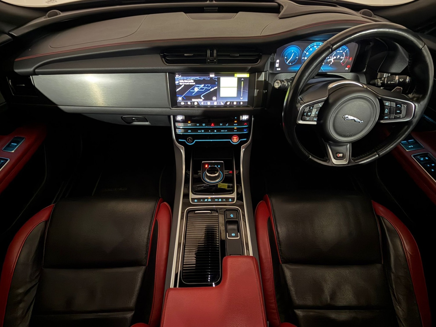 Used Jaguar XF 2017 for sale - 77739535: Photo 12