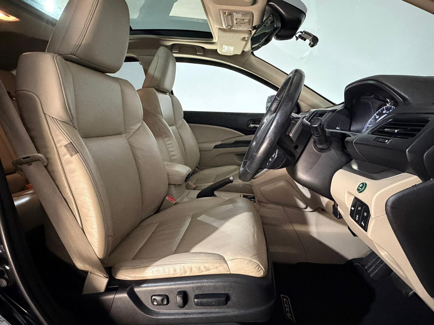 Used Honda CR-V 2015 for sale - 76841852: Photo 16