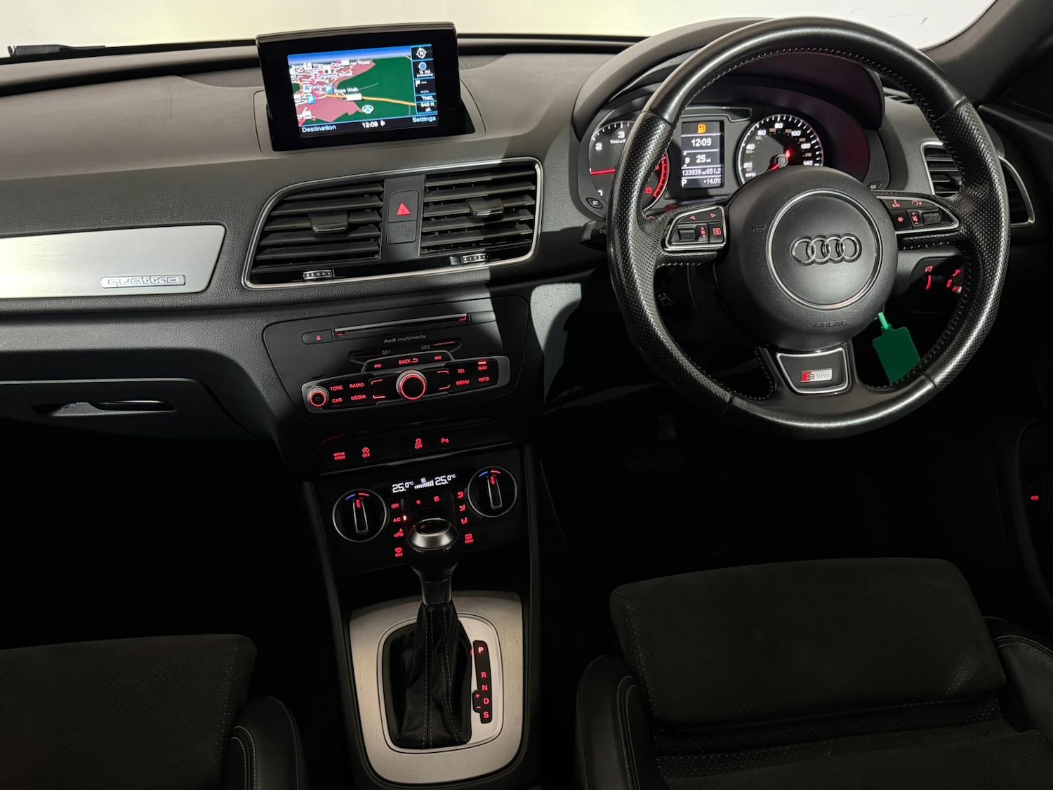 Used Audi Q3 2016 for sale - 76497627: Photo 12