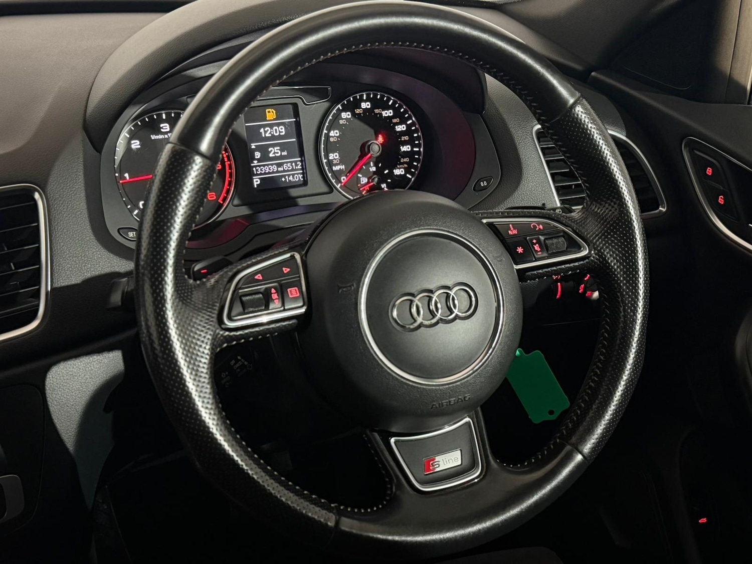 Used Audi Q3 2016 for sale - 76497627: Photo 14