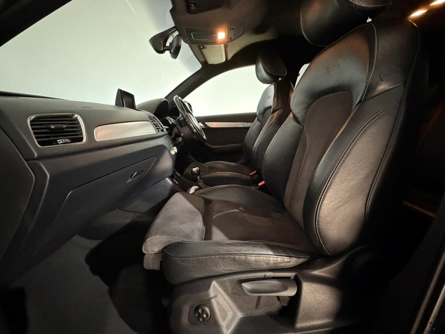 Used Audi Q3 2016 for sale - 76497627: Photo 17