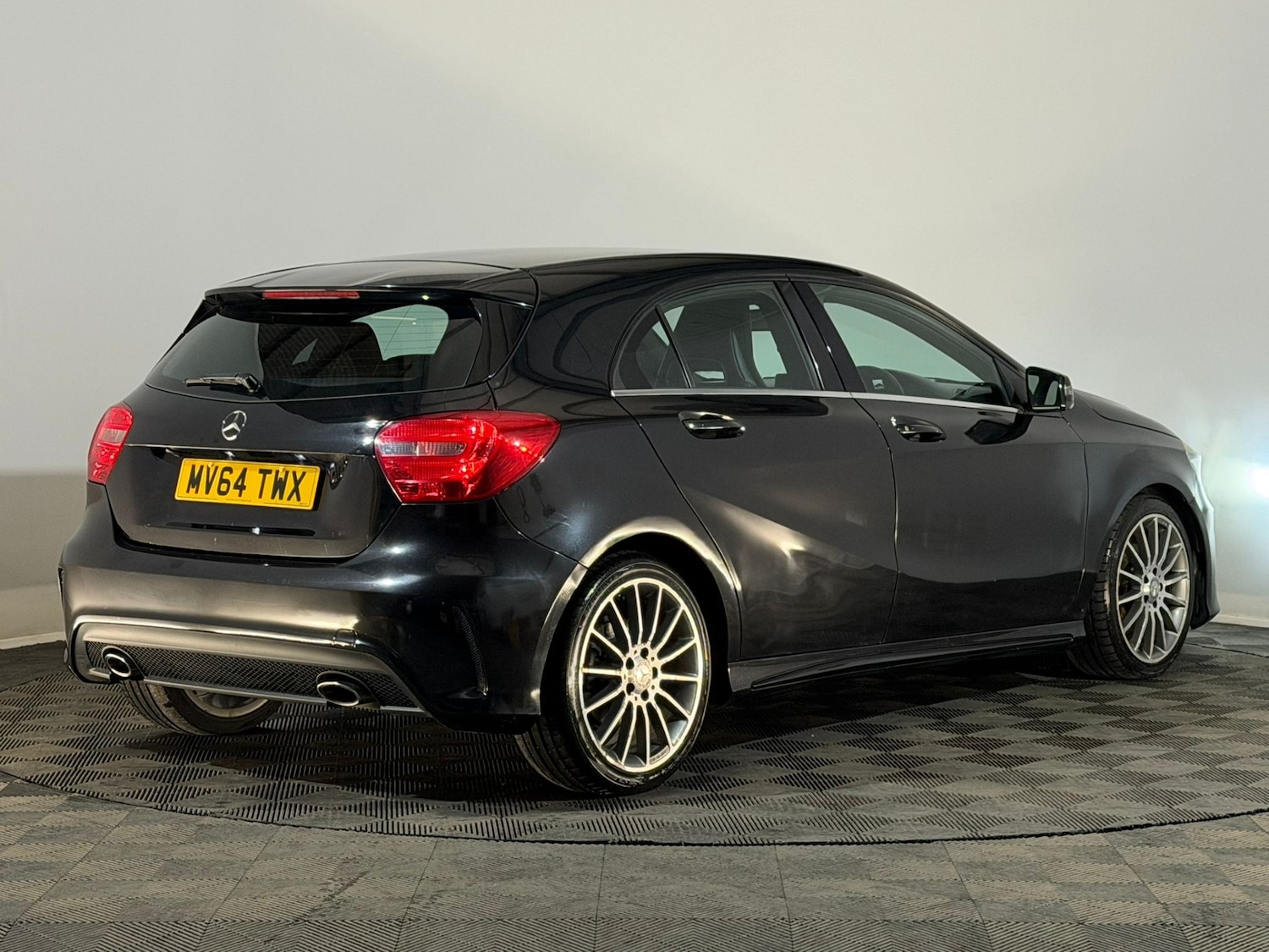 Used Mercedes-Benz A-Class 2014 for sale - 77706588: Photo 6