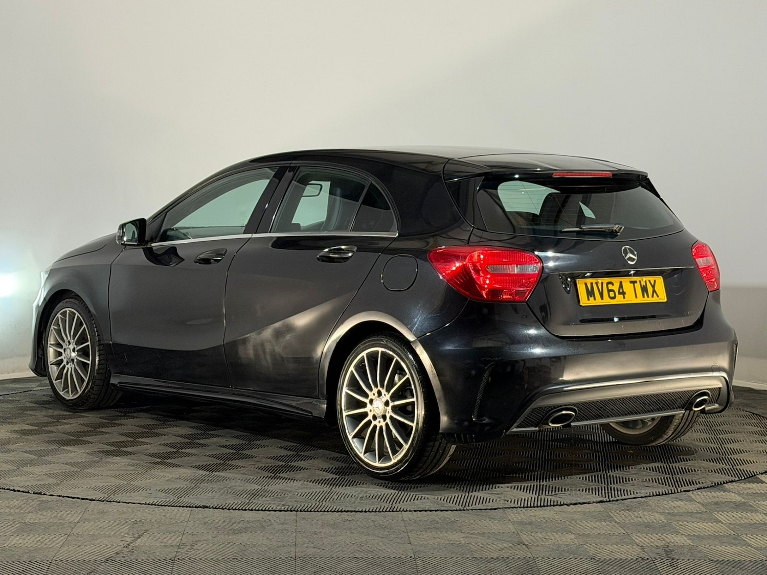 Used Mercedes-Benz A-Class 2014 for sale - 77706588: Photo 9