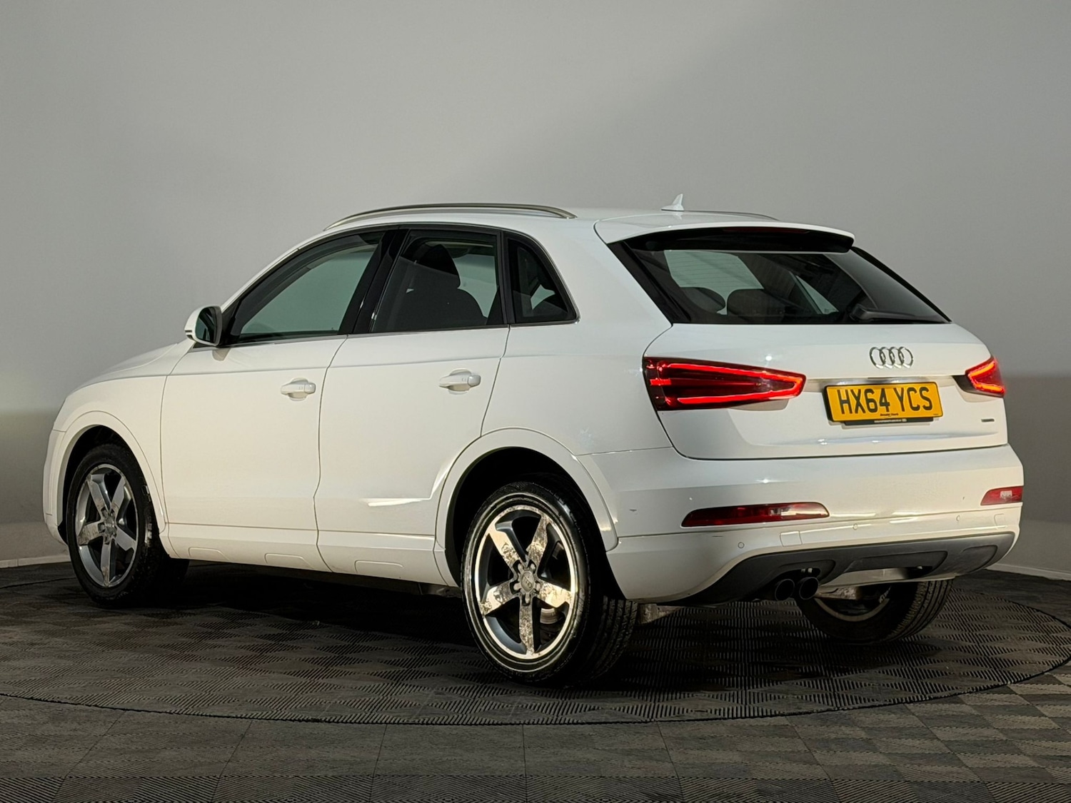 Used Audi Q3 2014 for sale - 76419929: Photo 9