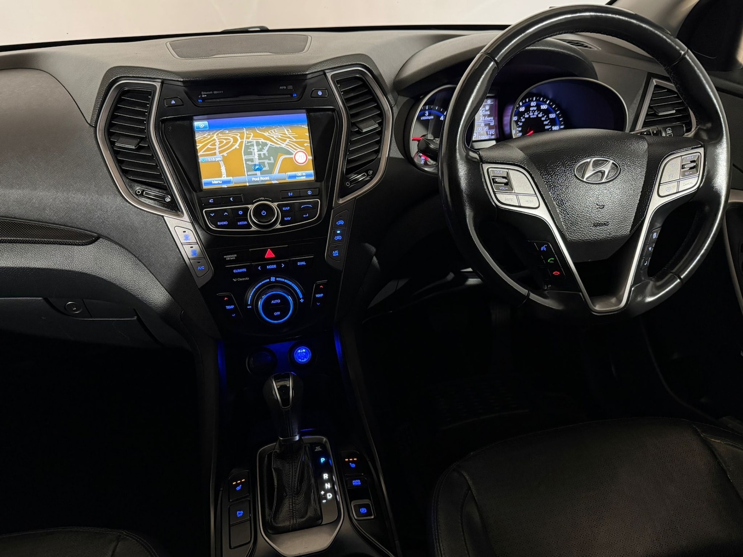 Used Hyundai Santa Fe 2012 for sale - 76494215: Photo 12