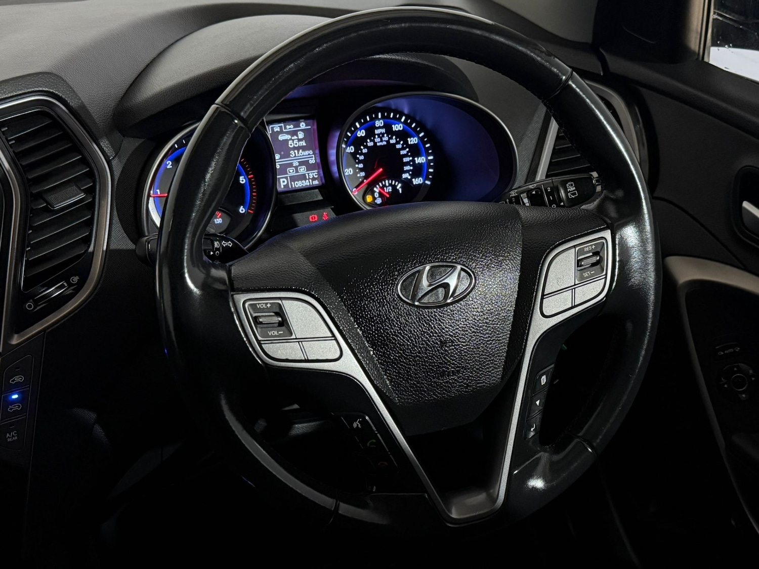 Used Hyundai Santa Fe 2012 for sale - 76494215: Photo 13