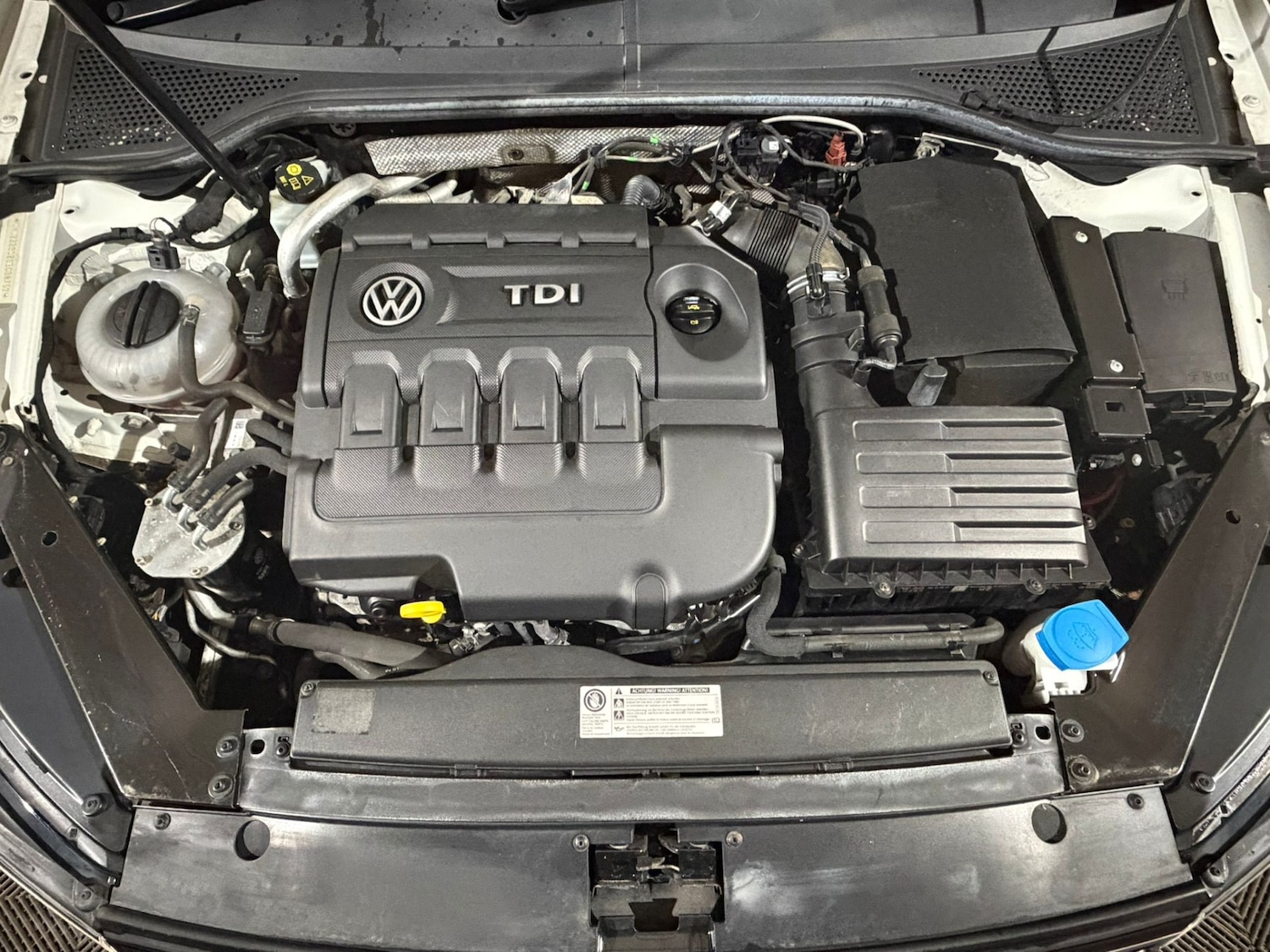 Used Volkswagen Passat 2015 for sale - 77340610: Photo 10