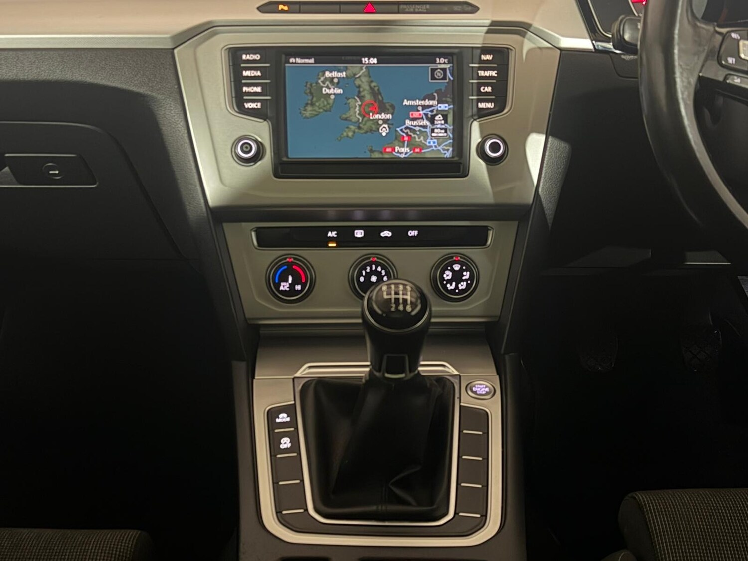 Used Volkswagen Passat 2015 for sale - 77340610: Photo 13