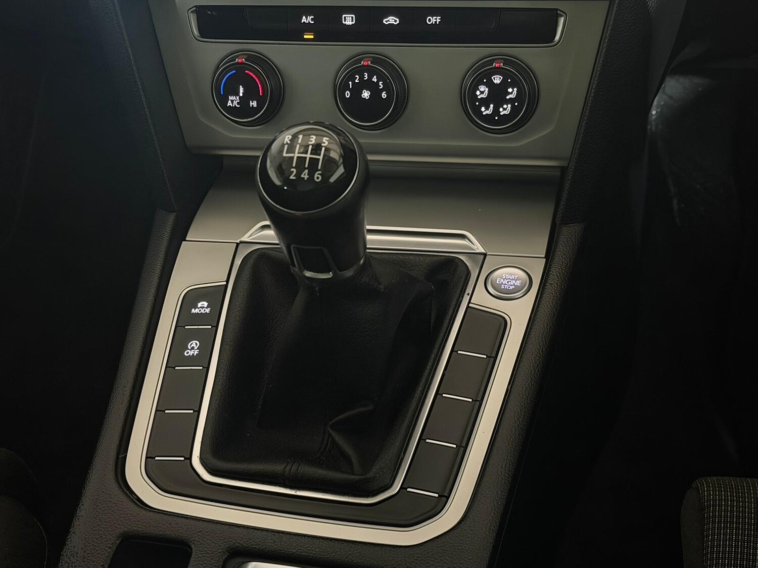 Used Volkswagen Passat 2015 for sale - 77340610: Photo 14