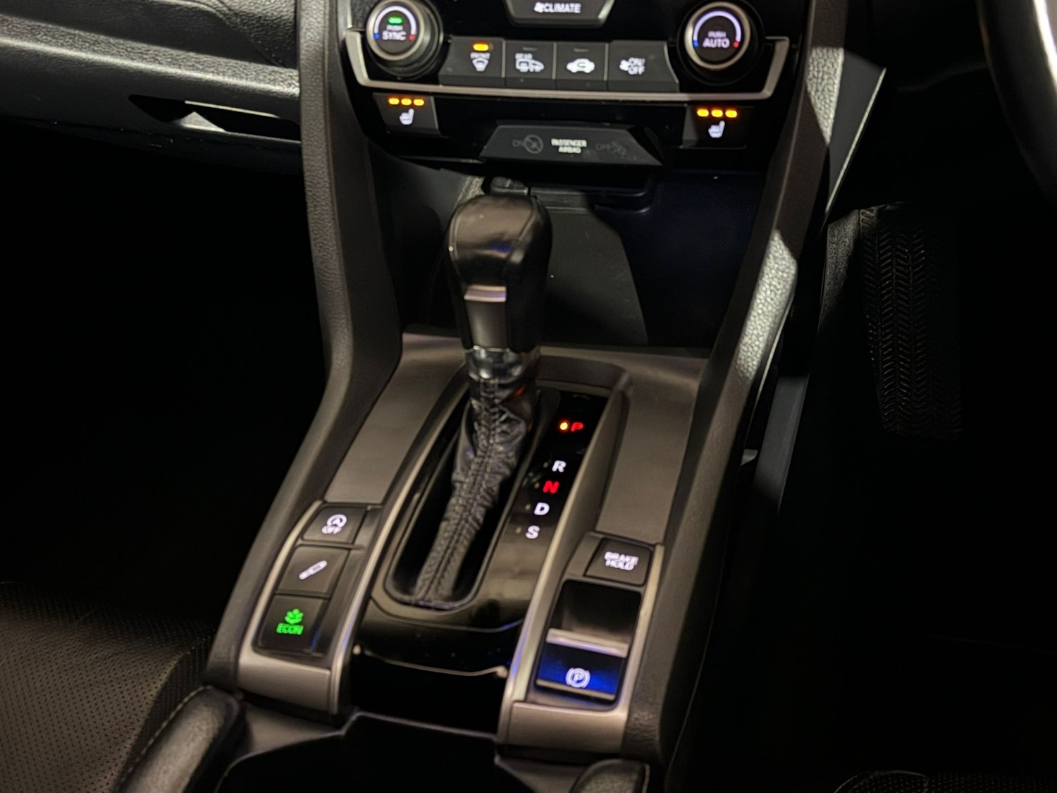 Used Honda Civic 2017 for sale - 77617356: Photo 15