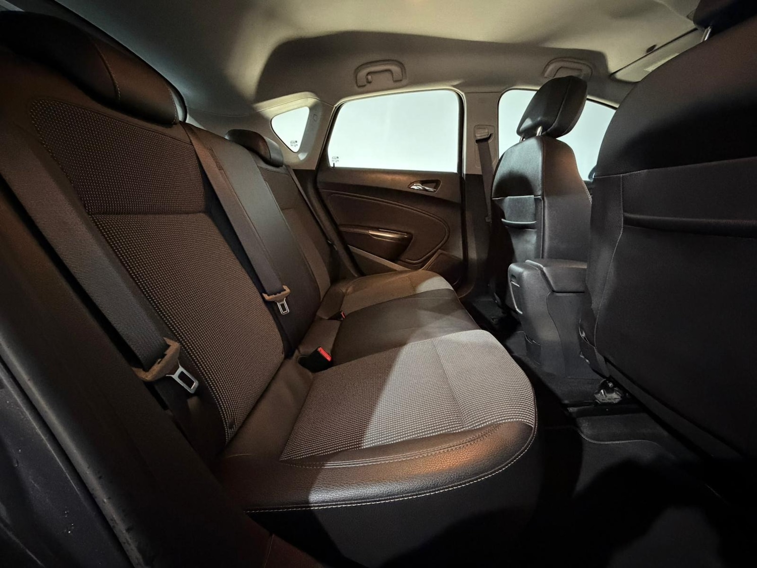 Used Vauxhall Astra 2012 for sale - 76547966: Photo 18