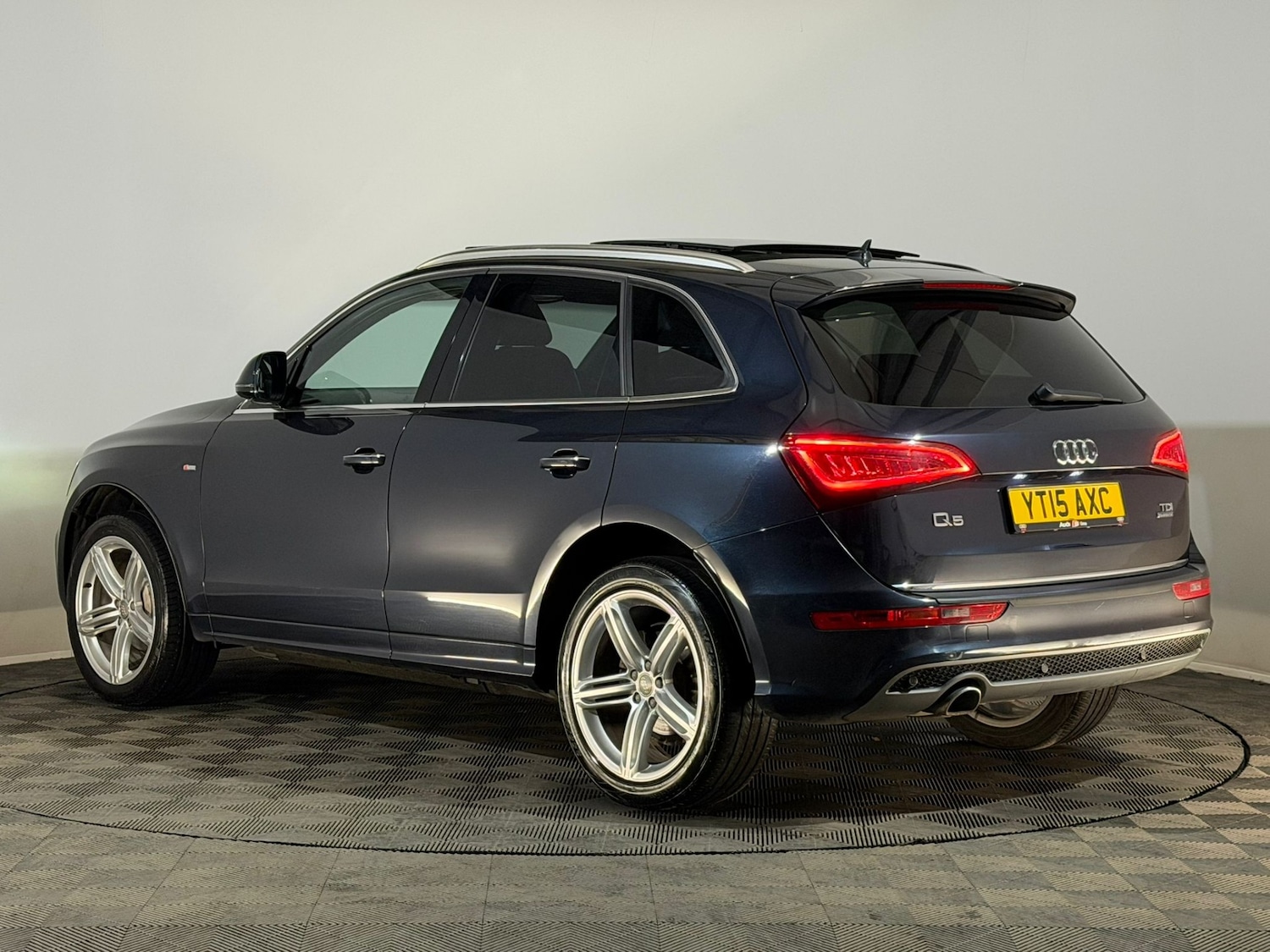 Used Audi Q5 2015 for sale - 78199032: Photo 9