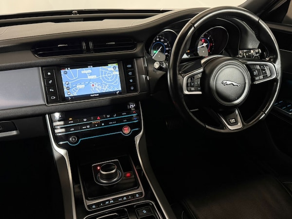 Used Jaguar XF 2018 for sale - 76170892: Photo 12