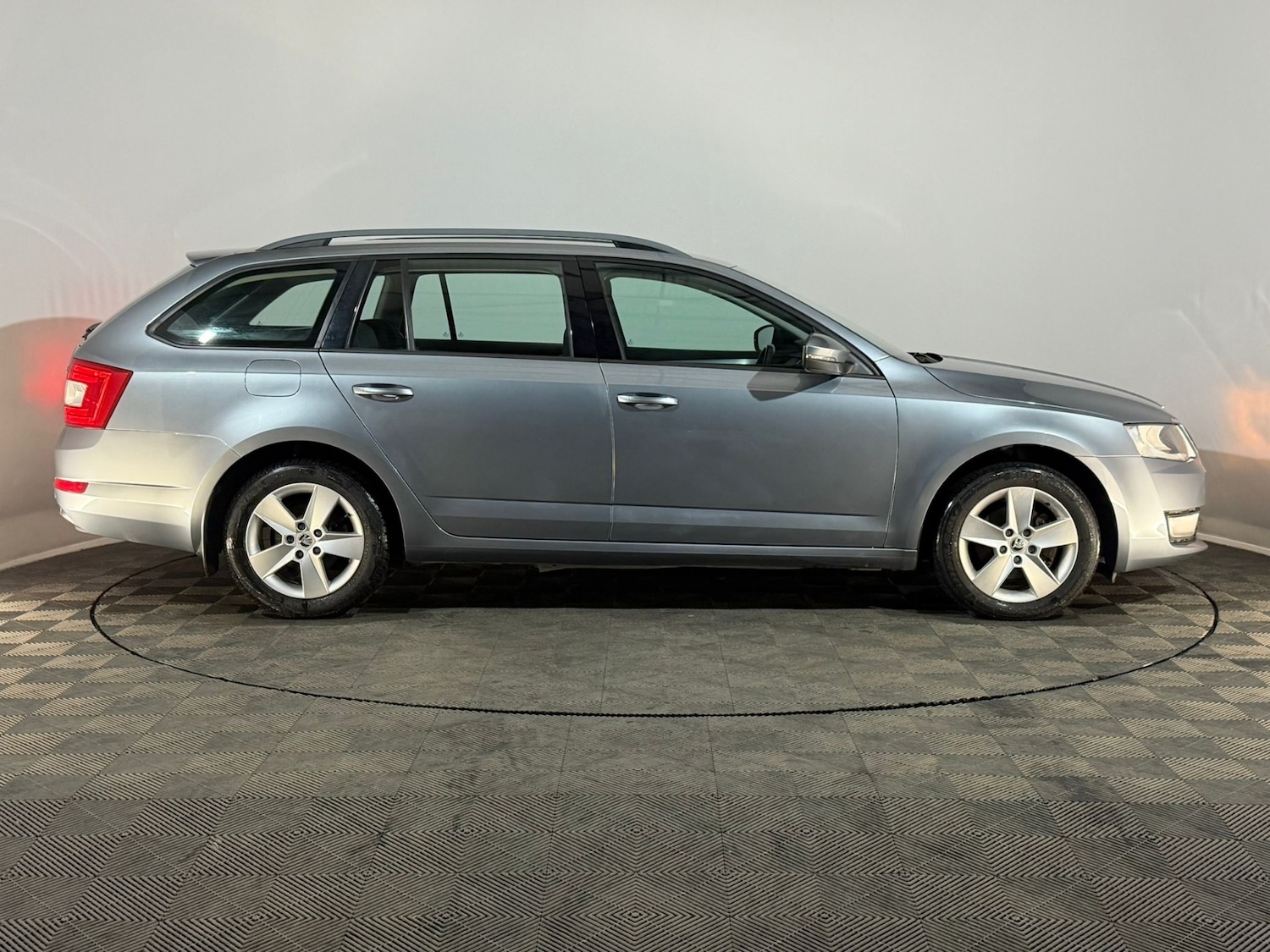 Used Skoda Octavia 2013 for sale - 77706831: Photo 4