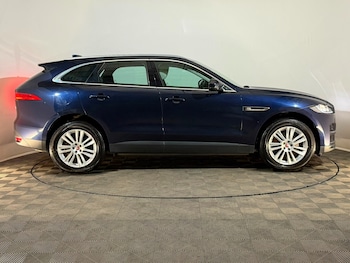 Used Jaguar F-Pace 2017 for sale - 78997953: Photo