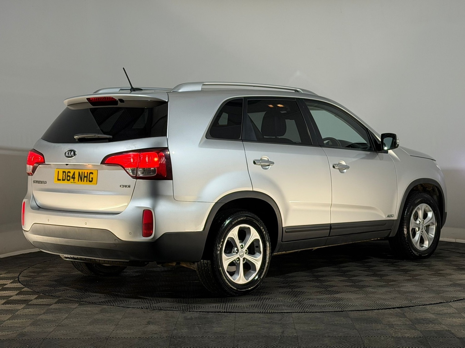 Used Kia Sorento 2014 for sale - 77802050: Photo 6