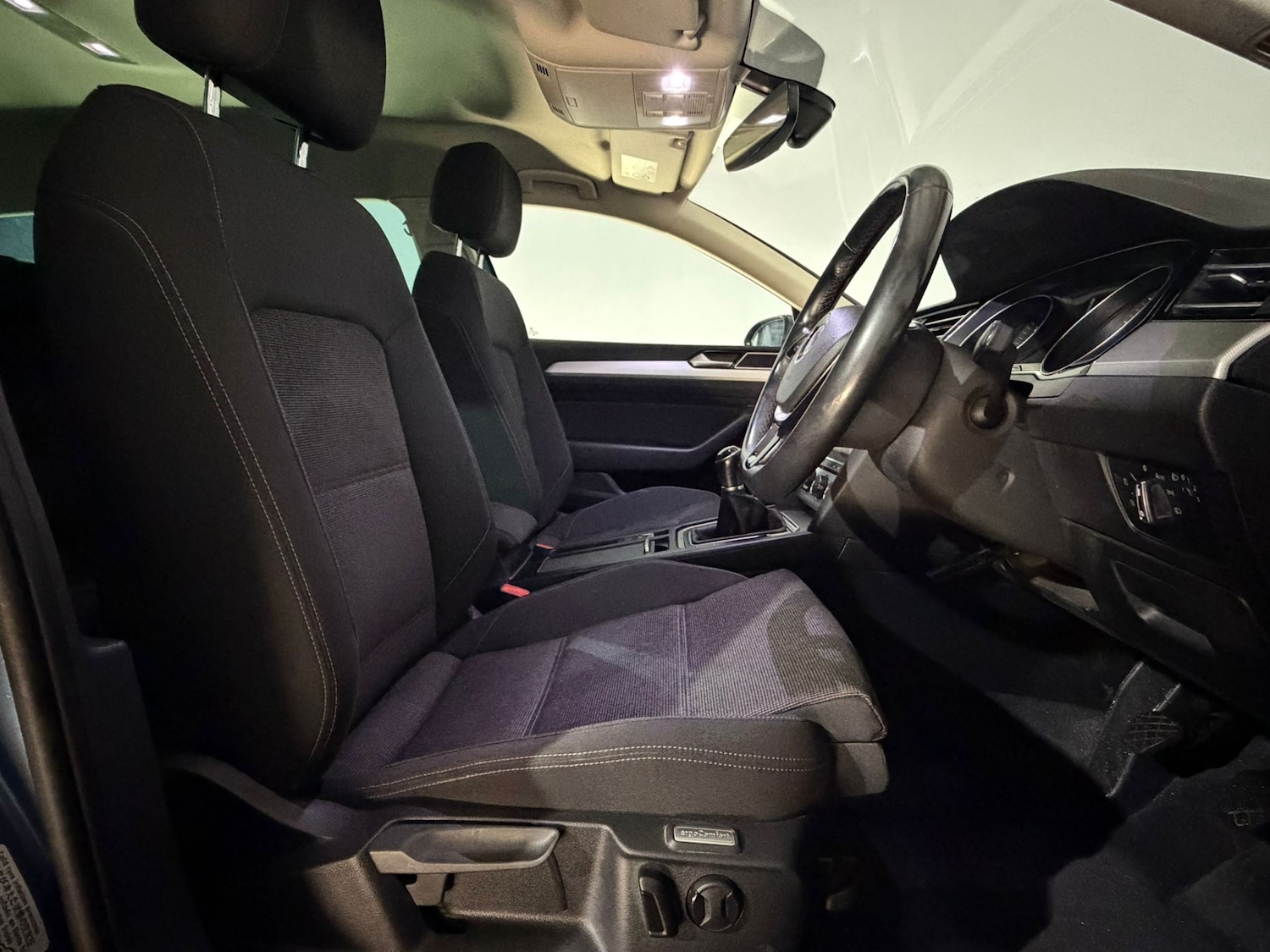 Used Volkswagen Passat 2016 for sale - 77617874: Photo 16