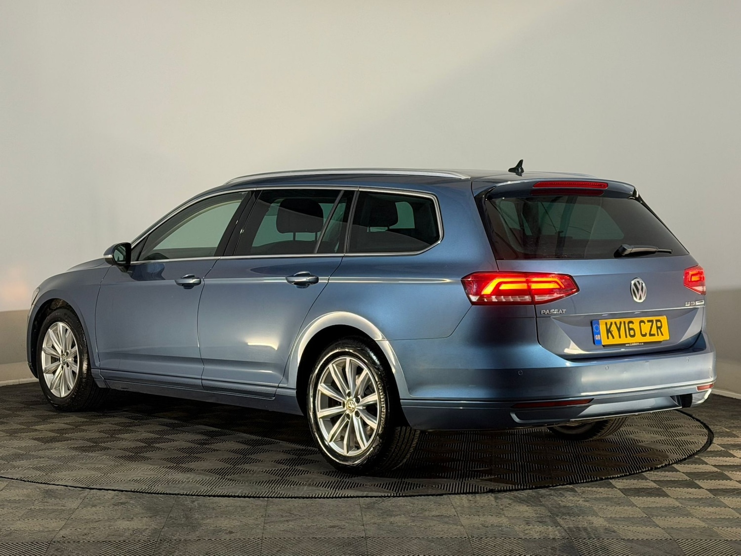 Used Volkswagen Passat 2016 for sale - 77617874: Photo 9