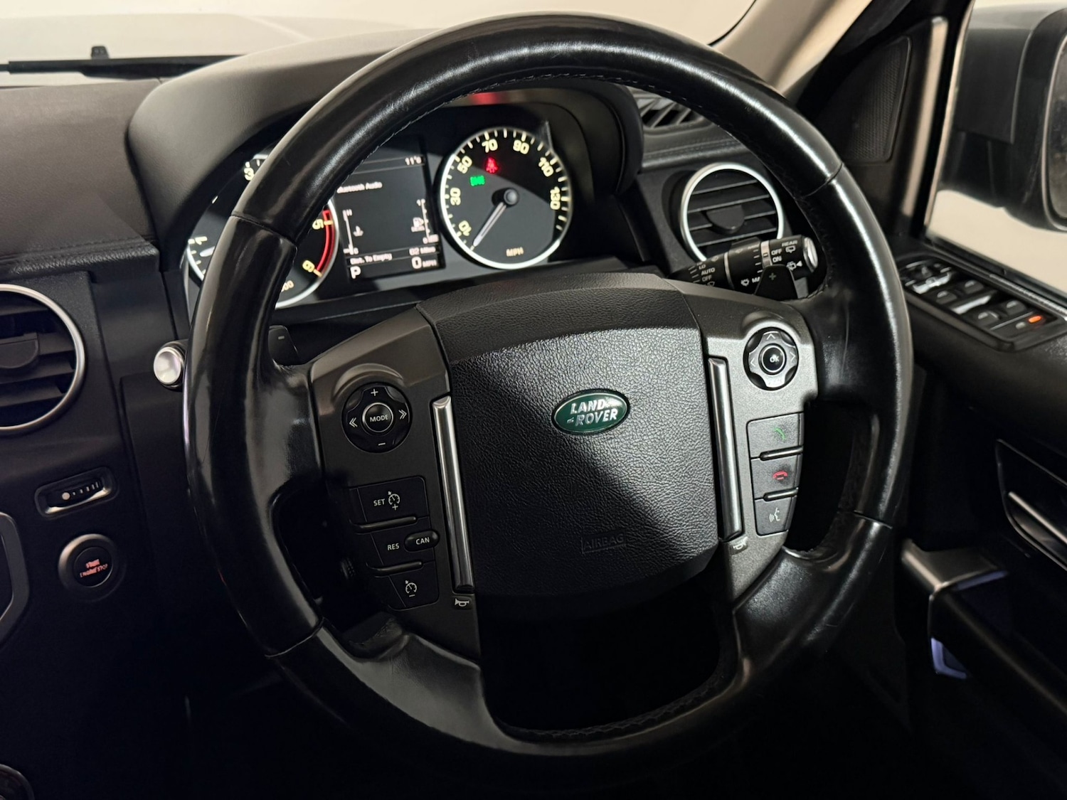 Used Land Rover Discovery 2012 for sale - 77648298: Photo 12