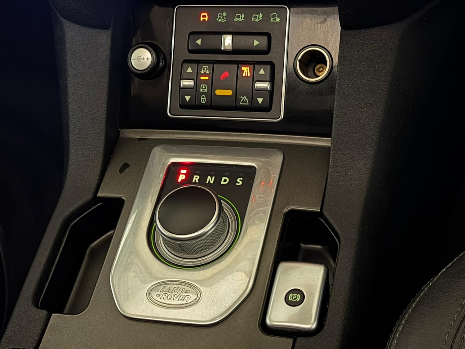 Used Land Rover Discovery 2012 for sale - 77648298: Photo 15