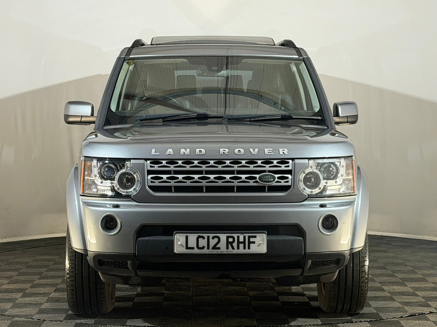 Used Land Rover Discovery 2012 for sale - 77648298: Photo 2
