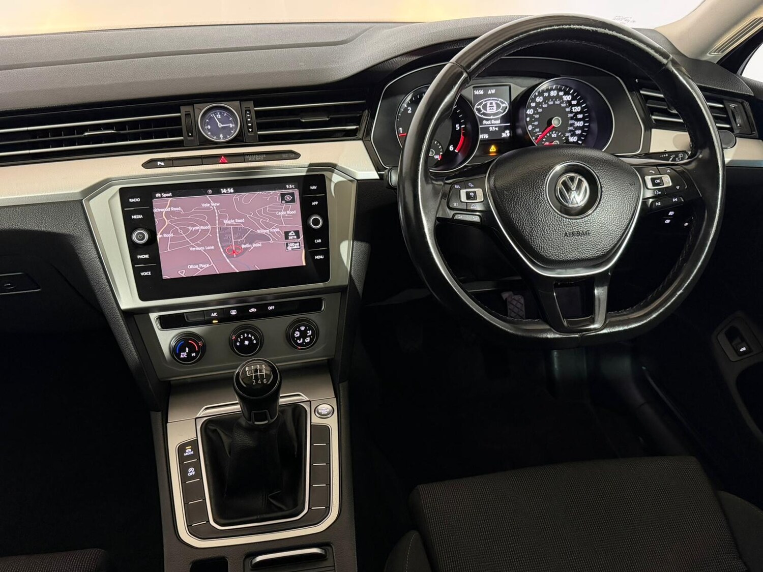 Used Volkswagen Passat 2017 for sale - 77979816: Photo 12