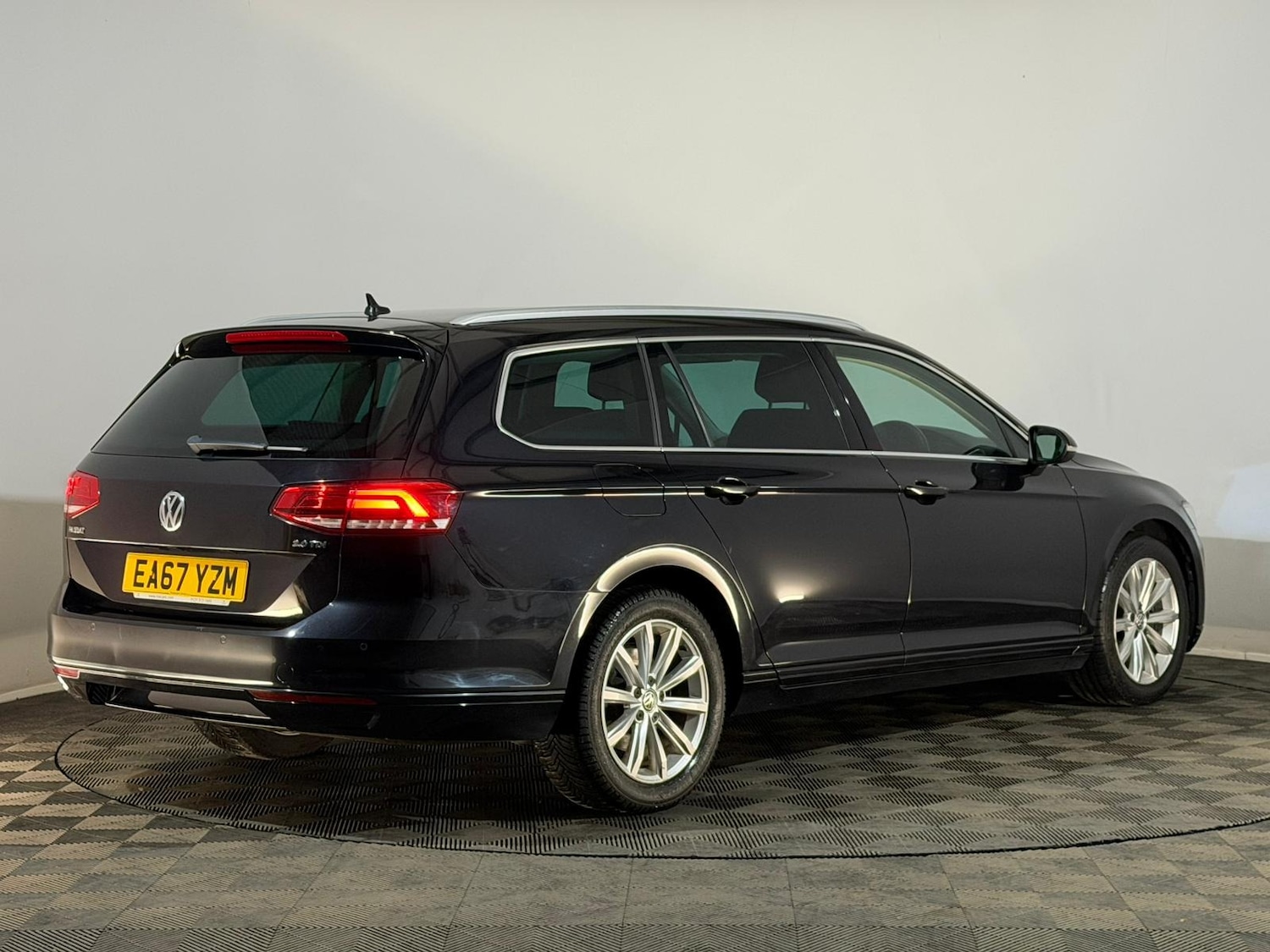 Used Volkswagen Passat 2017 for sale - 77979816: Photo 6