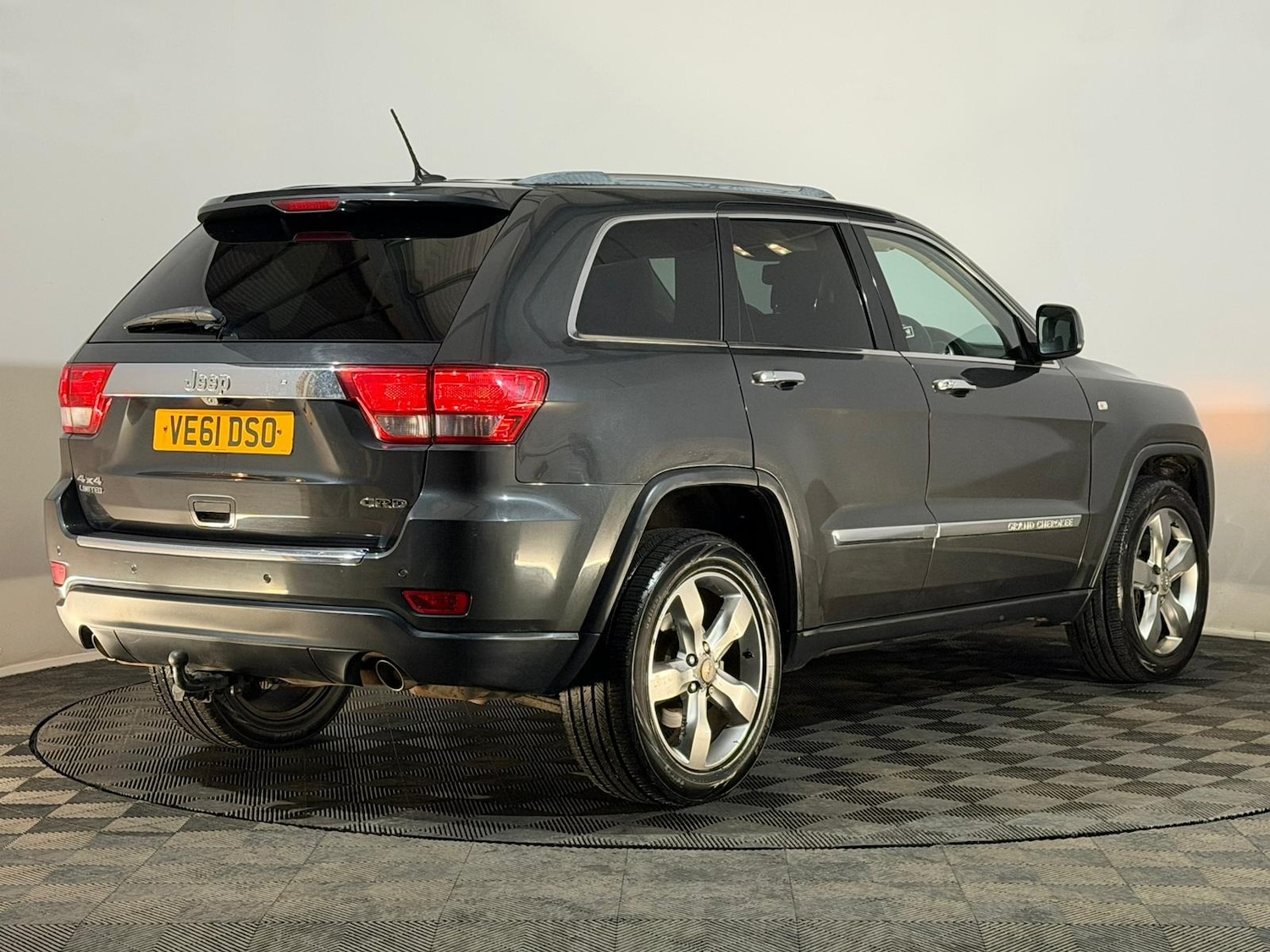 Used Jeep Grand Cherokee 2011 for sale - 76518539: Photo 6