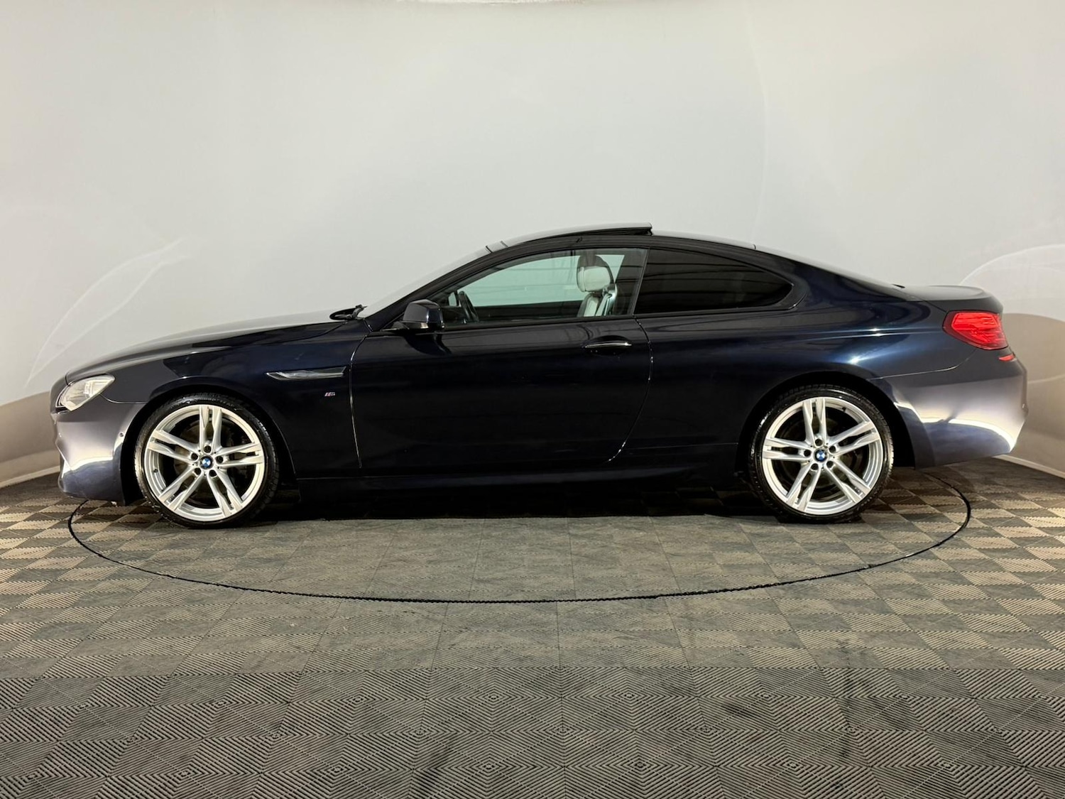 Used BMW 6 Series 2013 for sale - 77069531: Photo 5