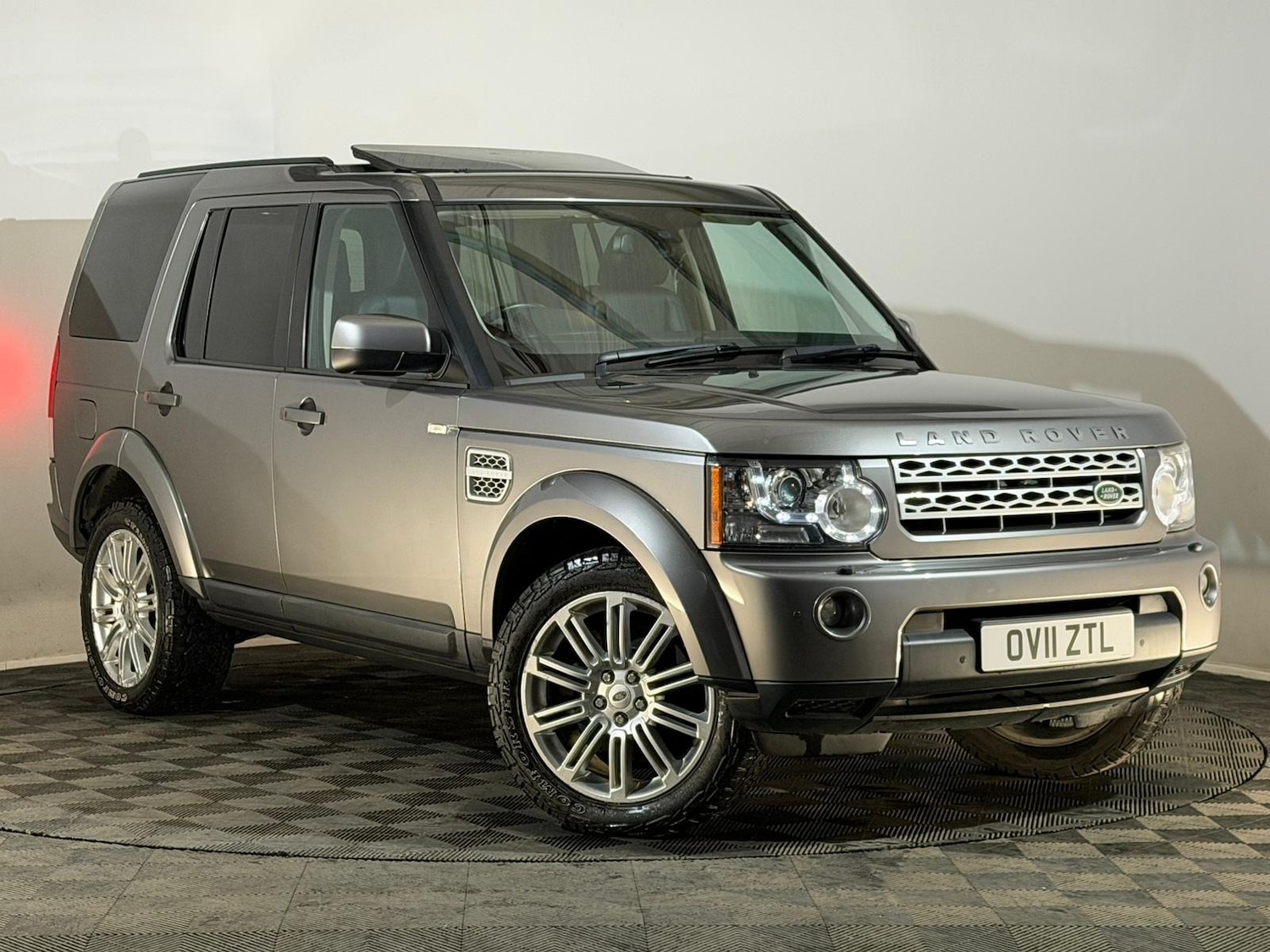 Used Land Rover Discovery 2011 for sale - 76706767: Photo 1