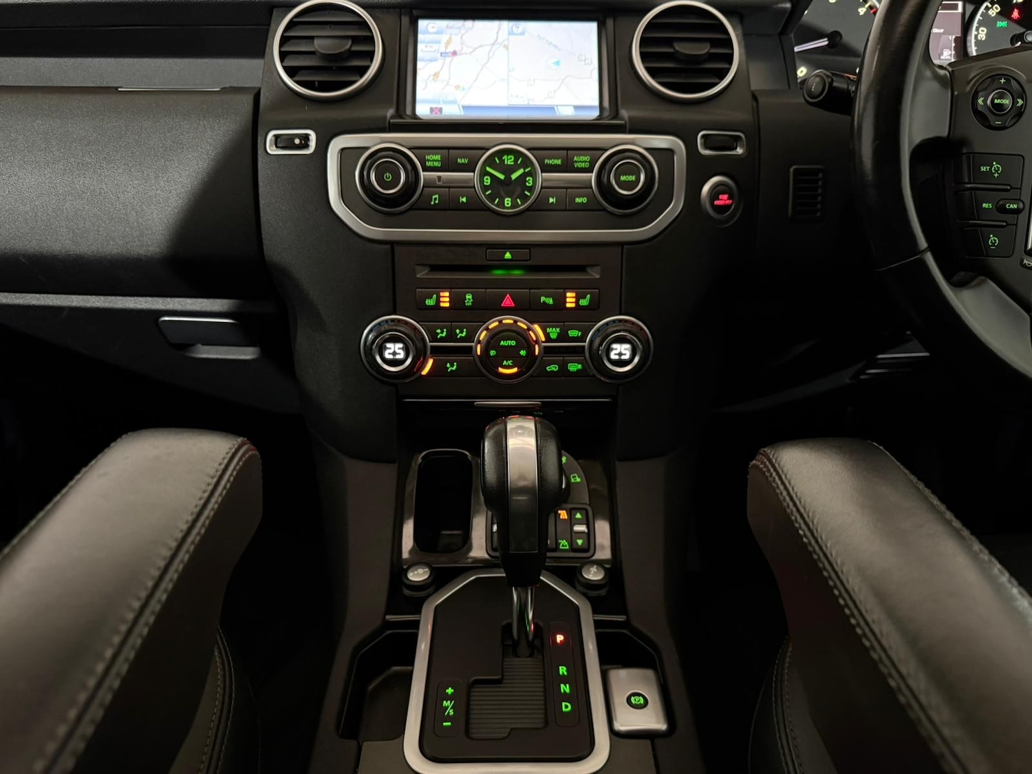 Used Land Rover Discovery 2011 for sale - 76706767: Photo 14