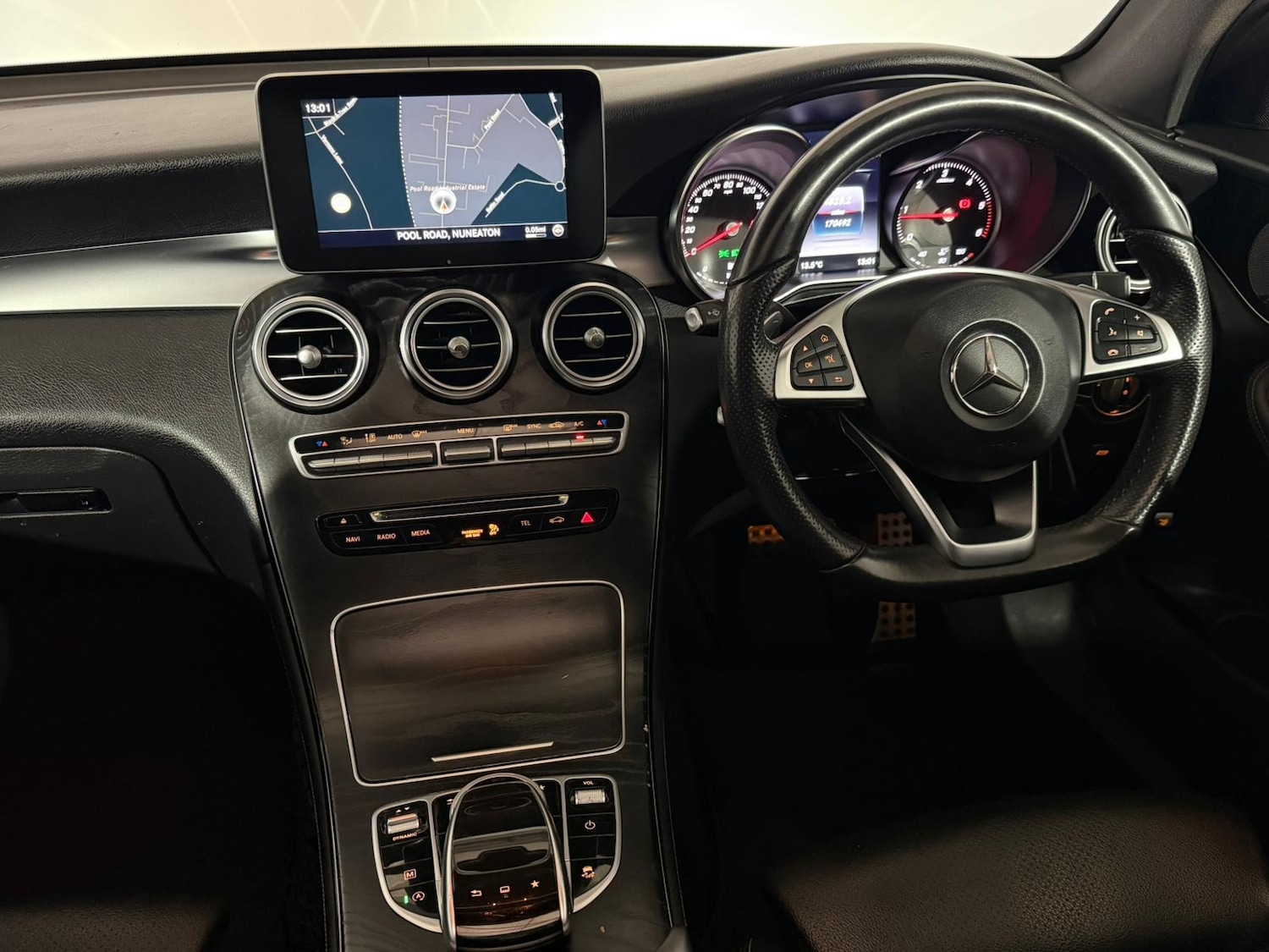 Used Mercedes-Benz GLC 2016 for sale - 76895833: Photo 13