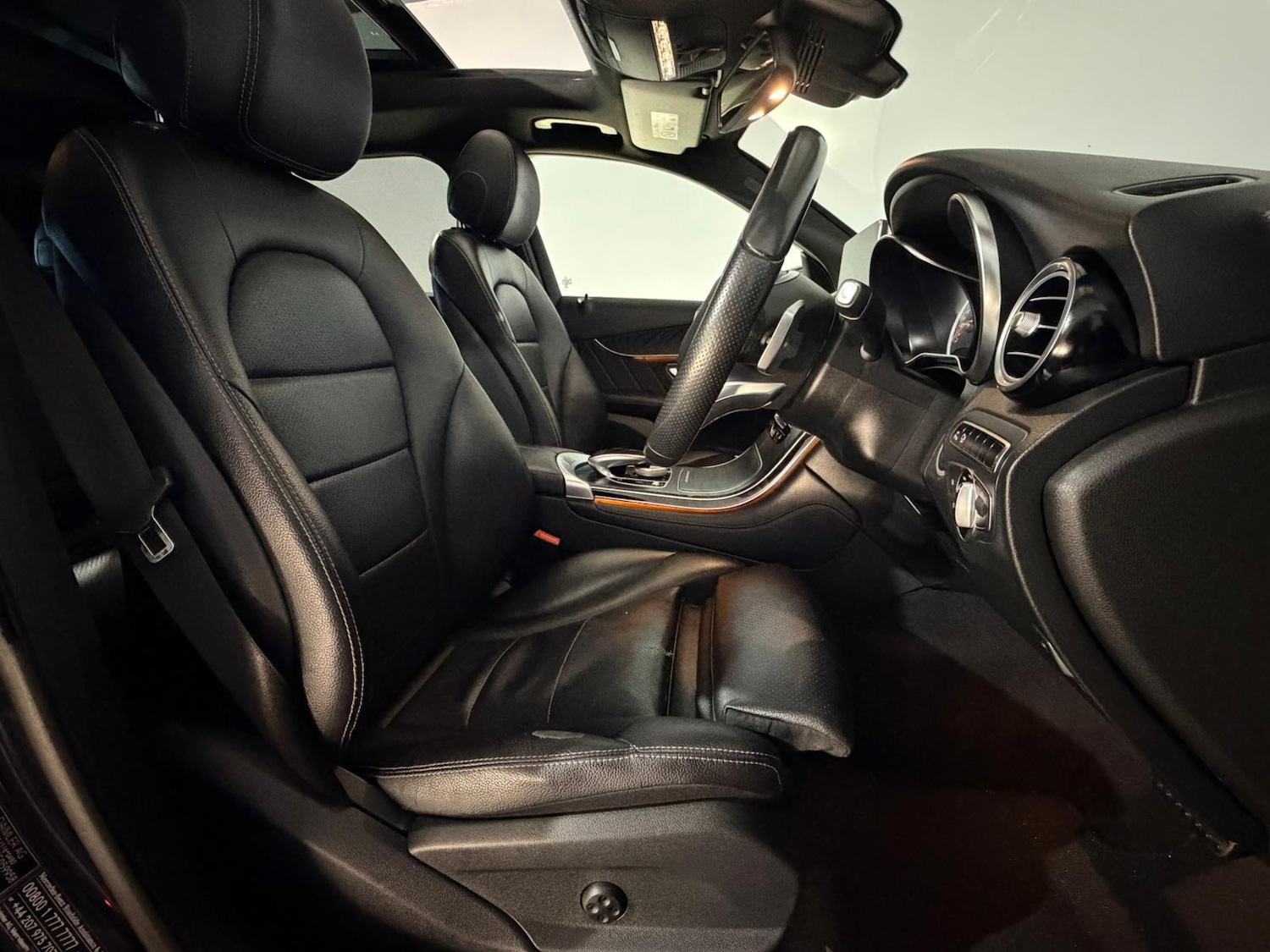 Used Mercedes-Benz GLC 2016 for sale - 76895833: Photo 16