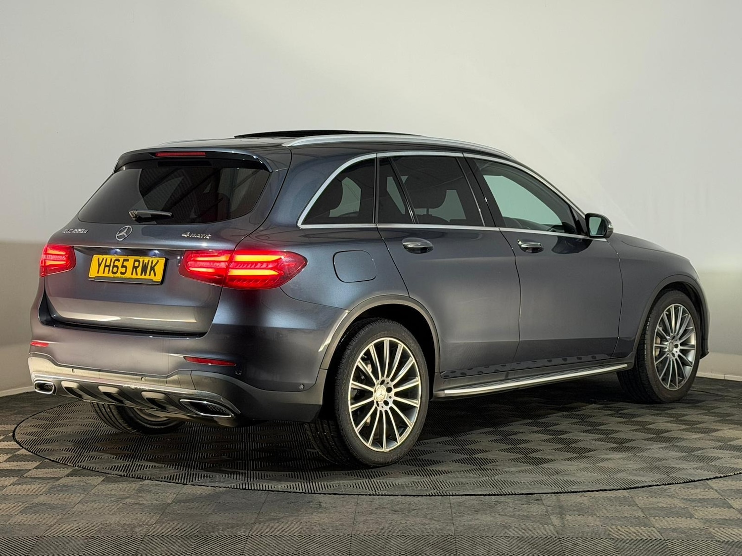 Used Mercedes-Benz GLC 2016 for sale - 76895833: Photo 6