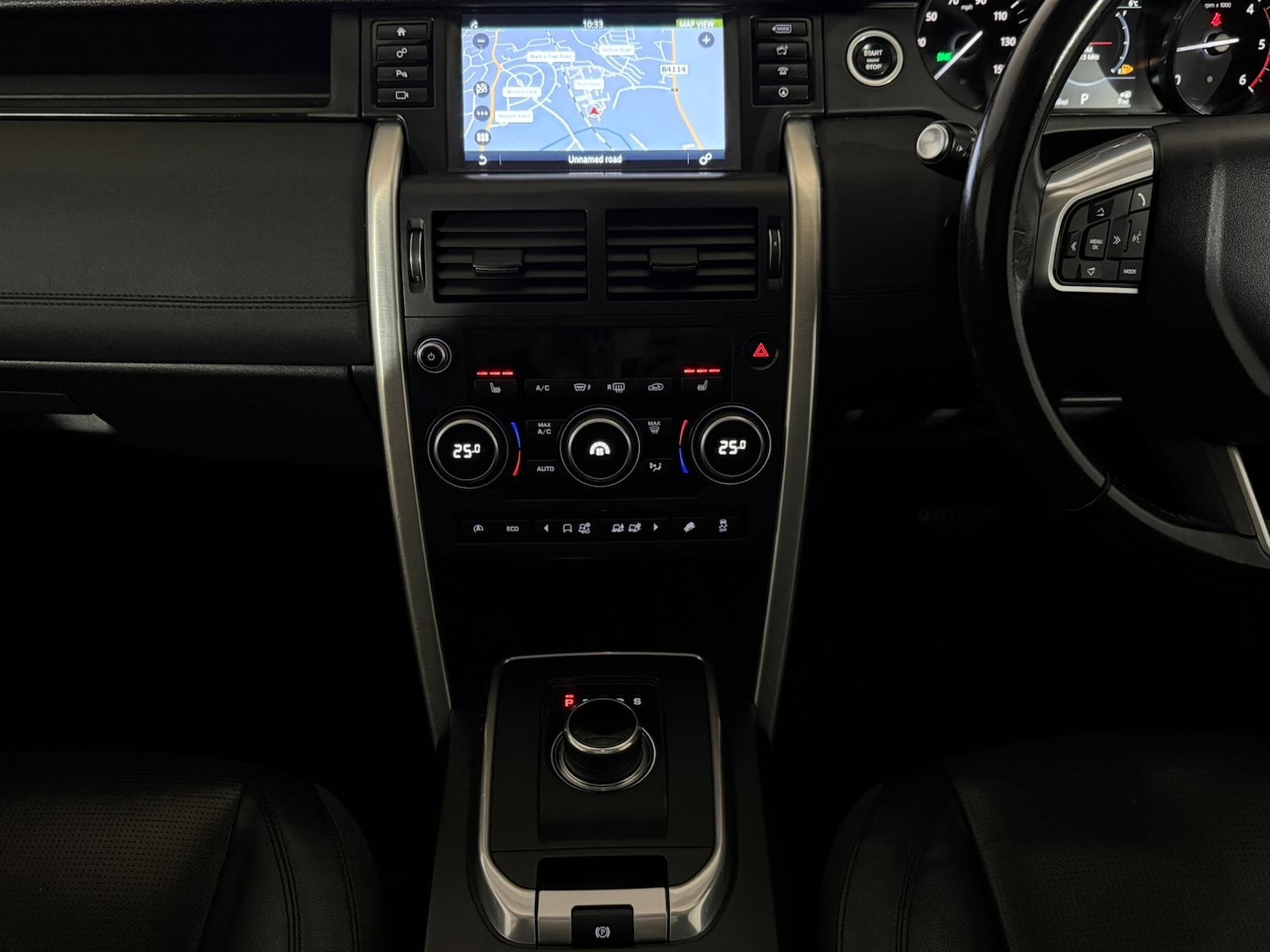 Used Land Rover Discovery Sport 2017 for sale - 76618062: Photo 12