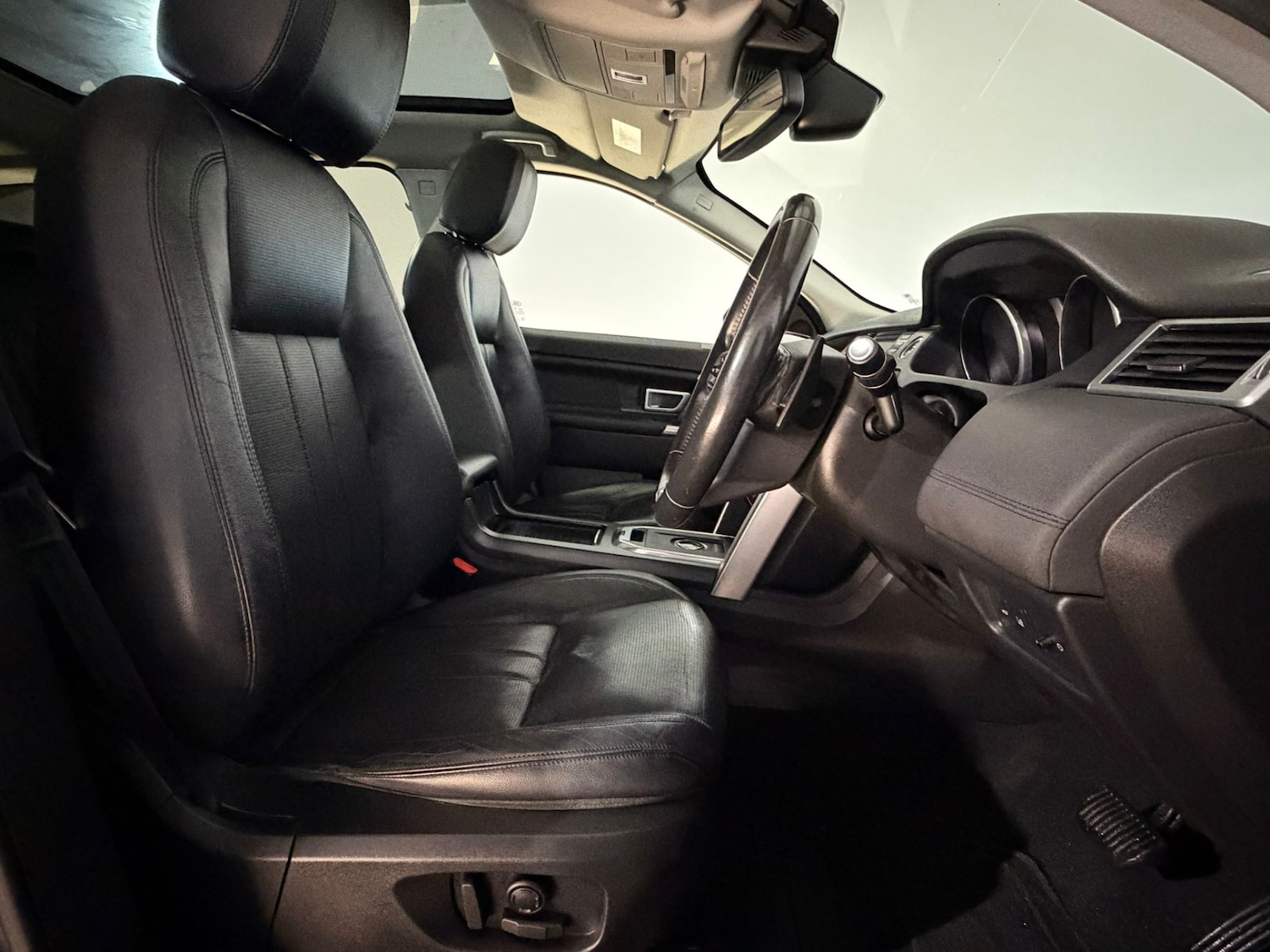 Used Land Rover Discovery Sport 2017 for sale - 76618062: Photo 14