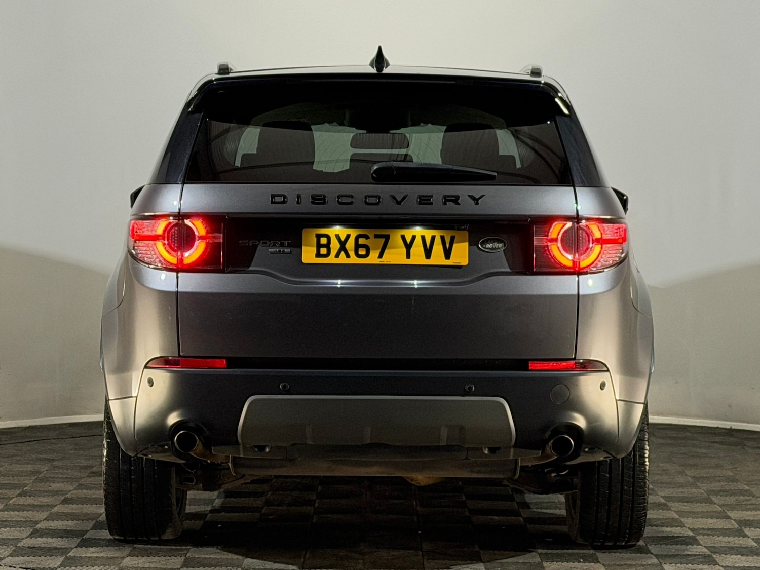 Used Land Rover Discovery Sport 2017 for sale - 76618062: Photo 5