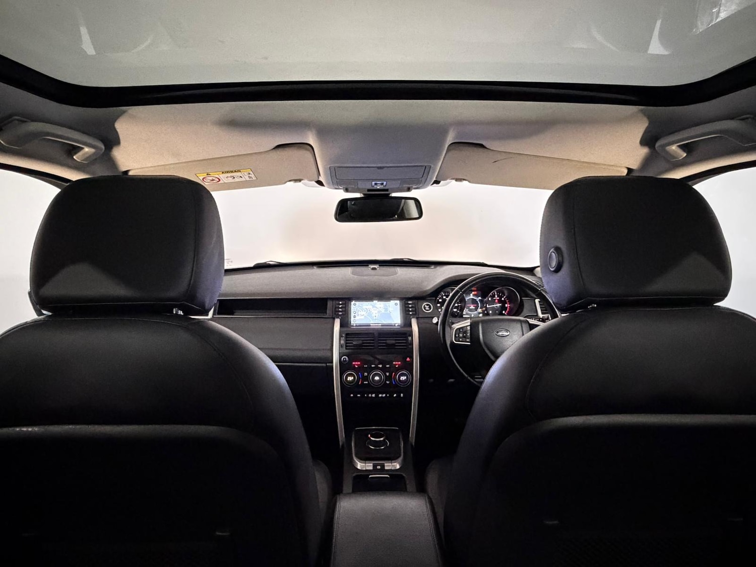 Used Land Rover Discovery Sport 2017 for sale - 76618062: Photo 8