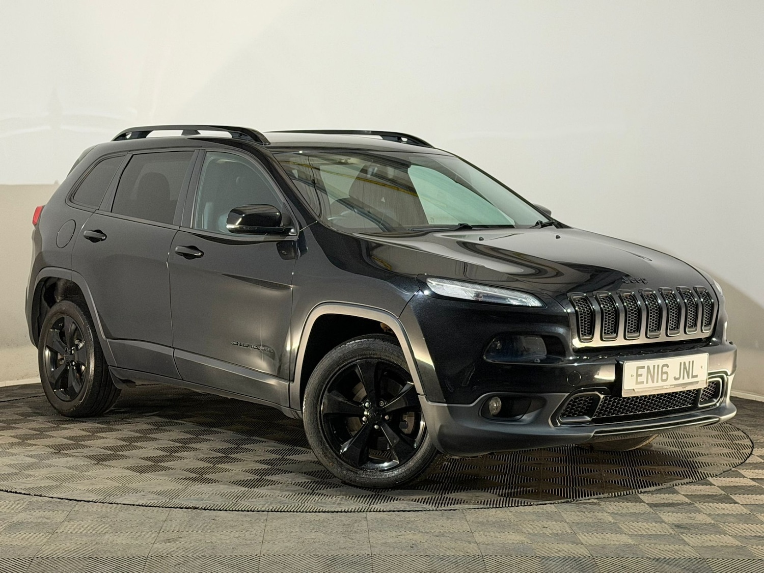 Used Jeep Cherokee 2016 for sale - 76298279: Photo 1