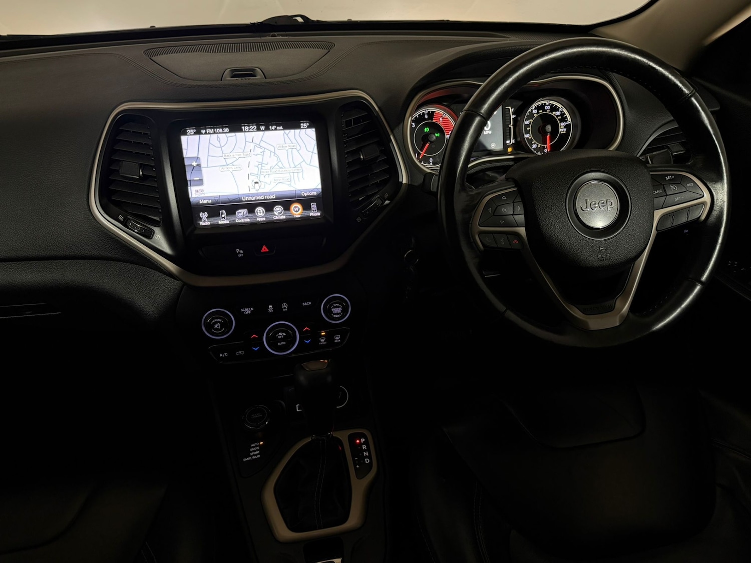 Used Jeep Cherokee 2016 for sale - 76298279: Photo 11